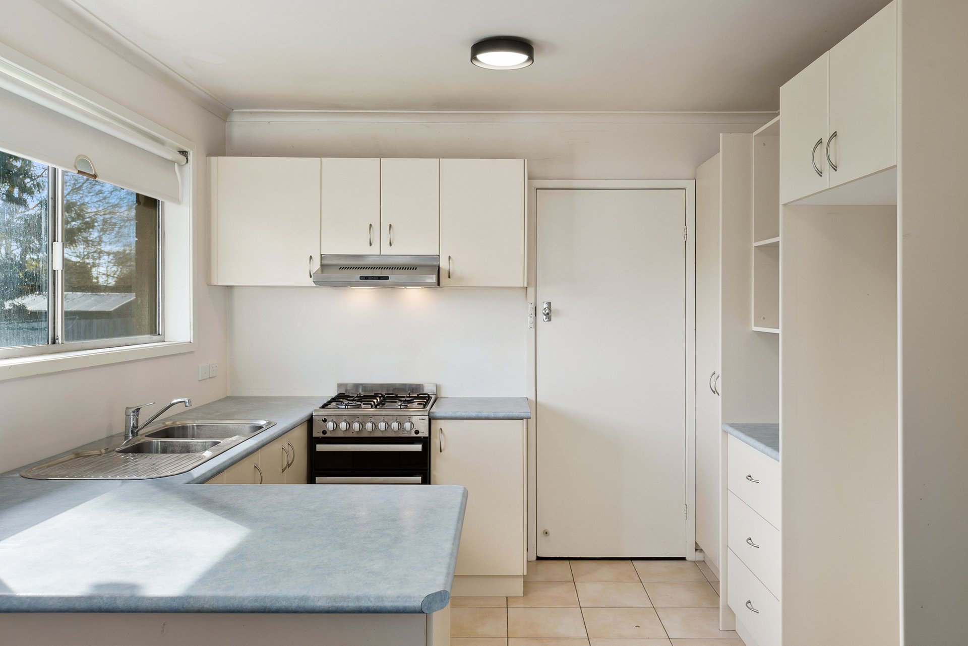 Property Gallery Thumbnail 3