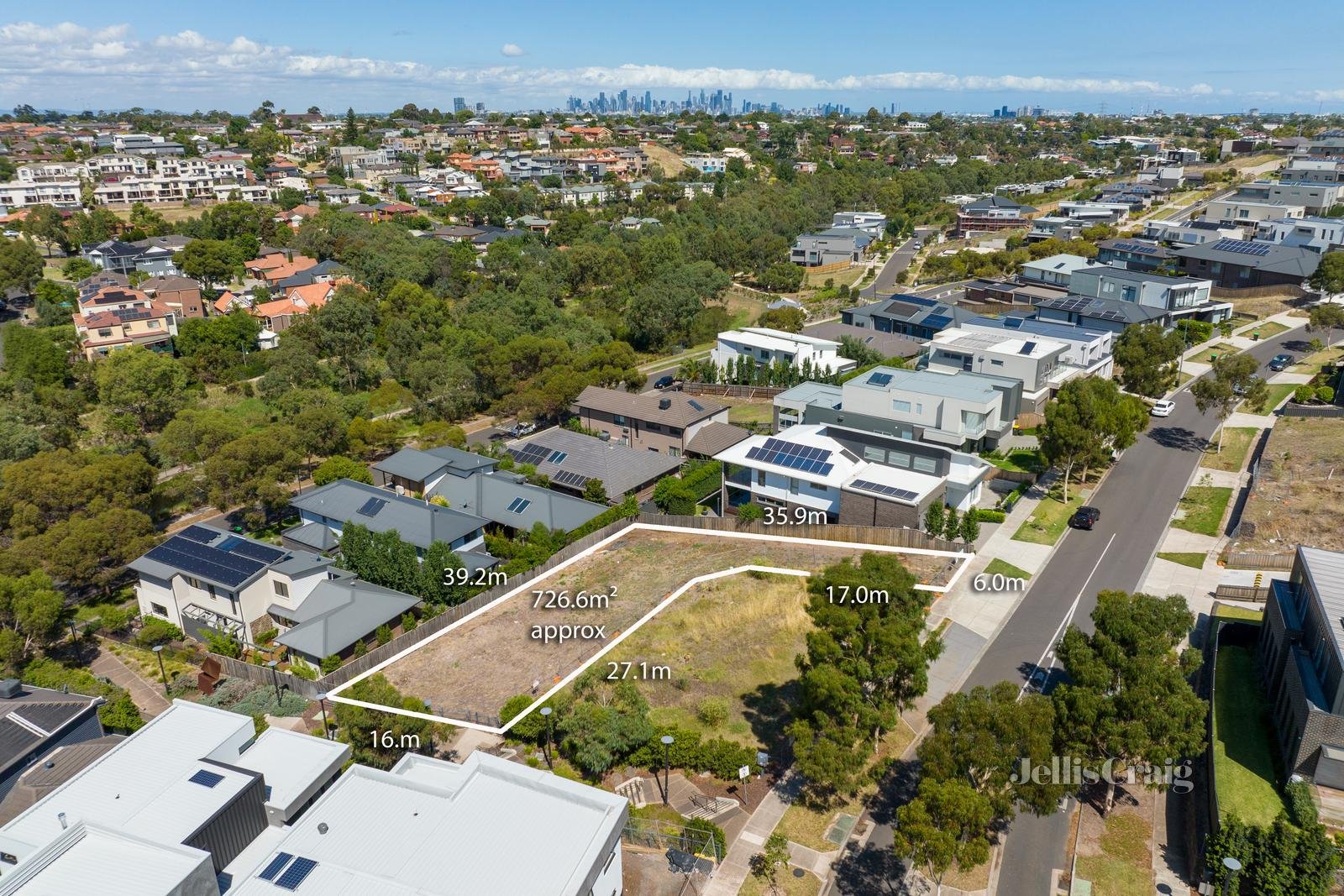 15 Basalt Avenue, Keilor East image 4