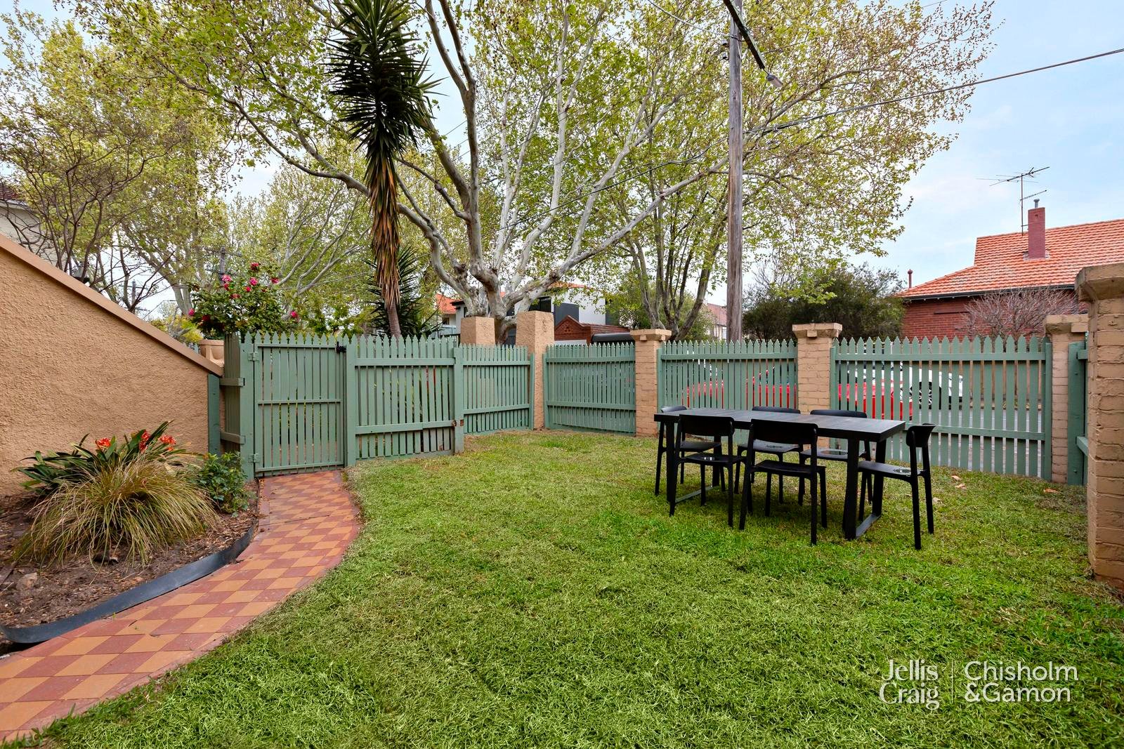 1/5 Beach Avenue, Elwood image 11
