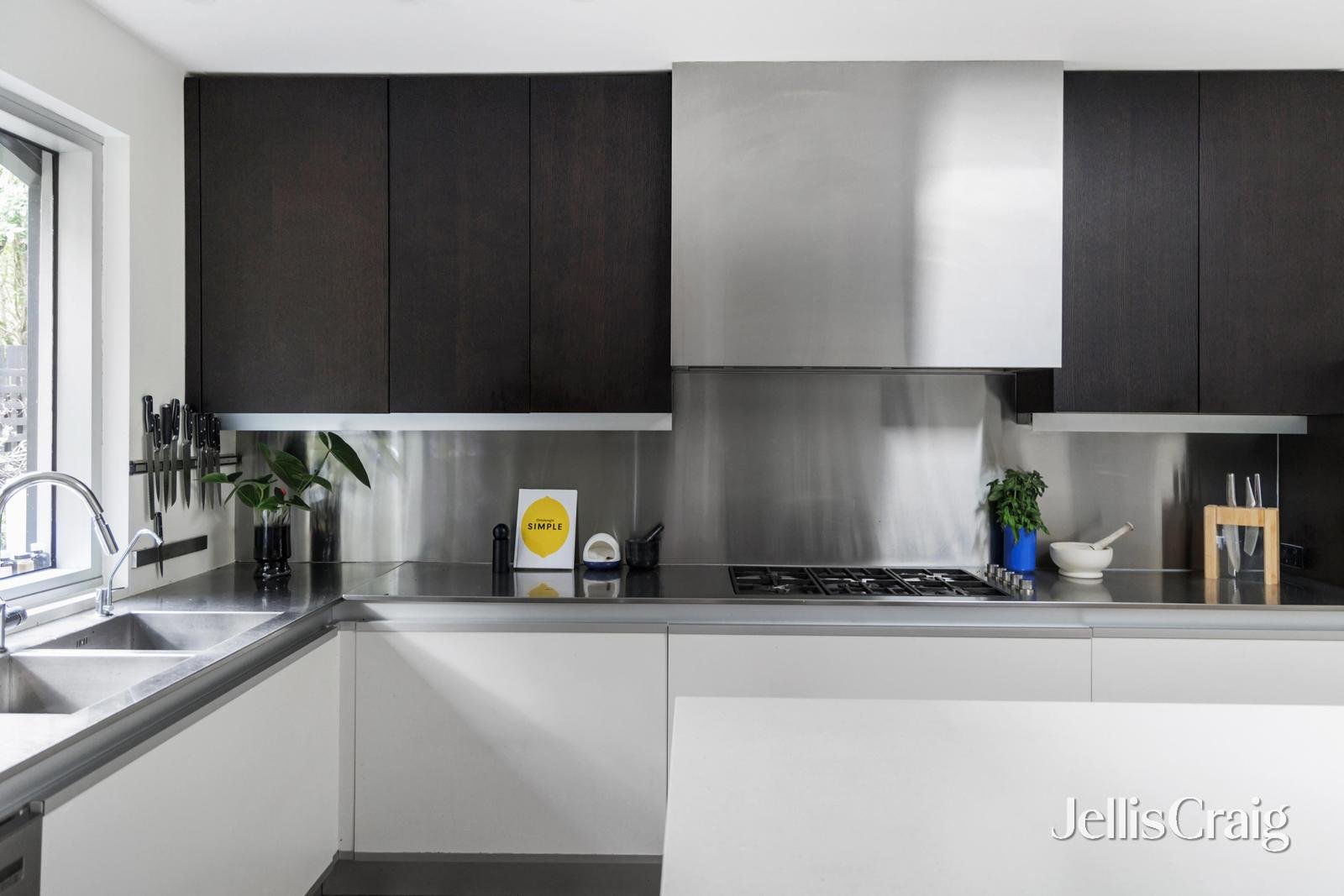 15 Beaconsfield Road, Hawthorn East image 7