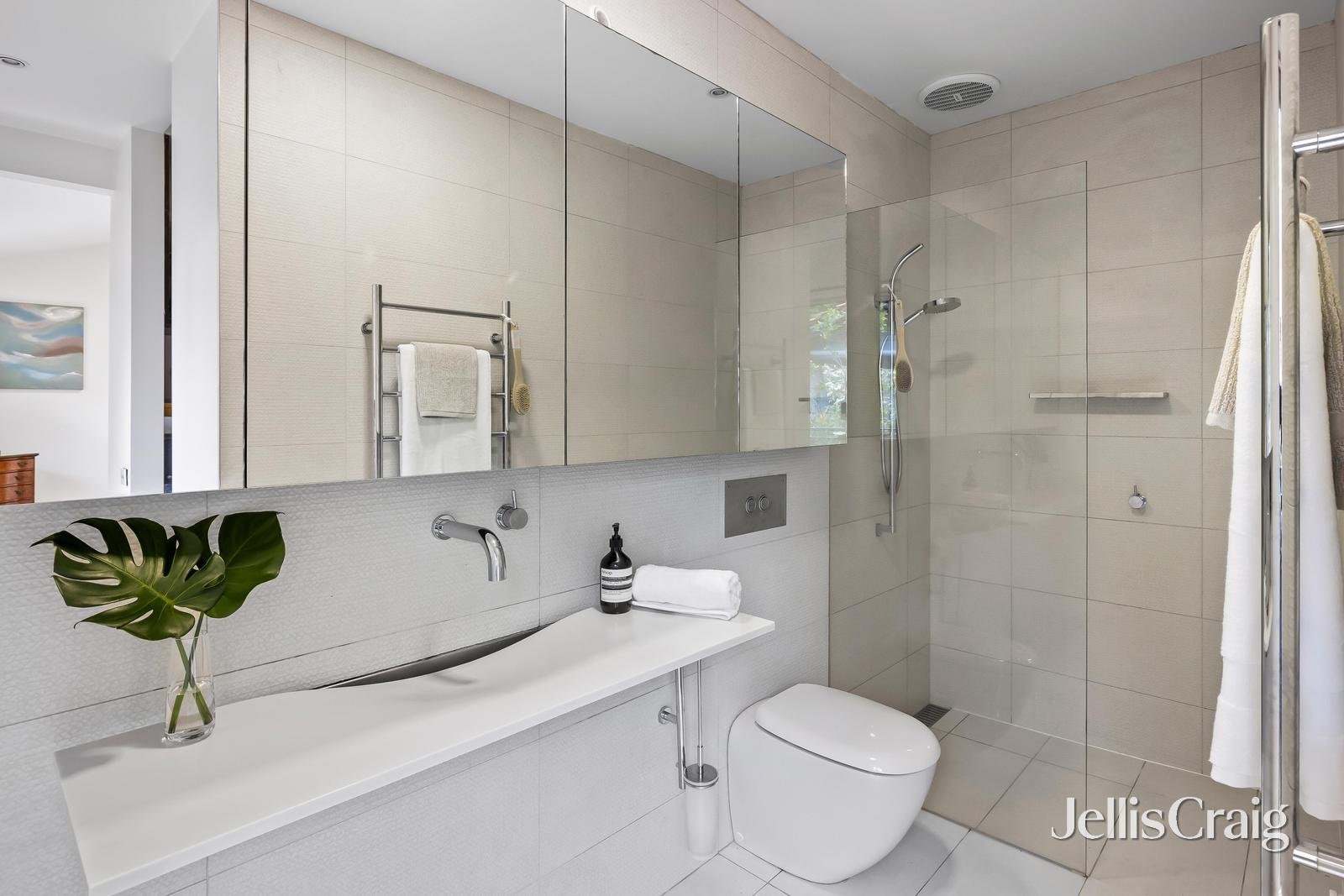 15 Beaconsfield Road, Hawthorn East image 10