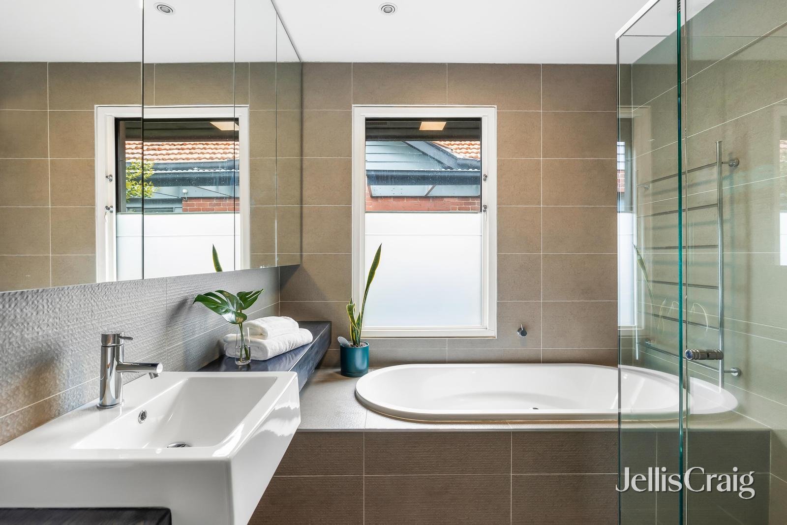 15 Beaconsfield Road, Hawthorn East image 12