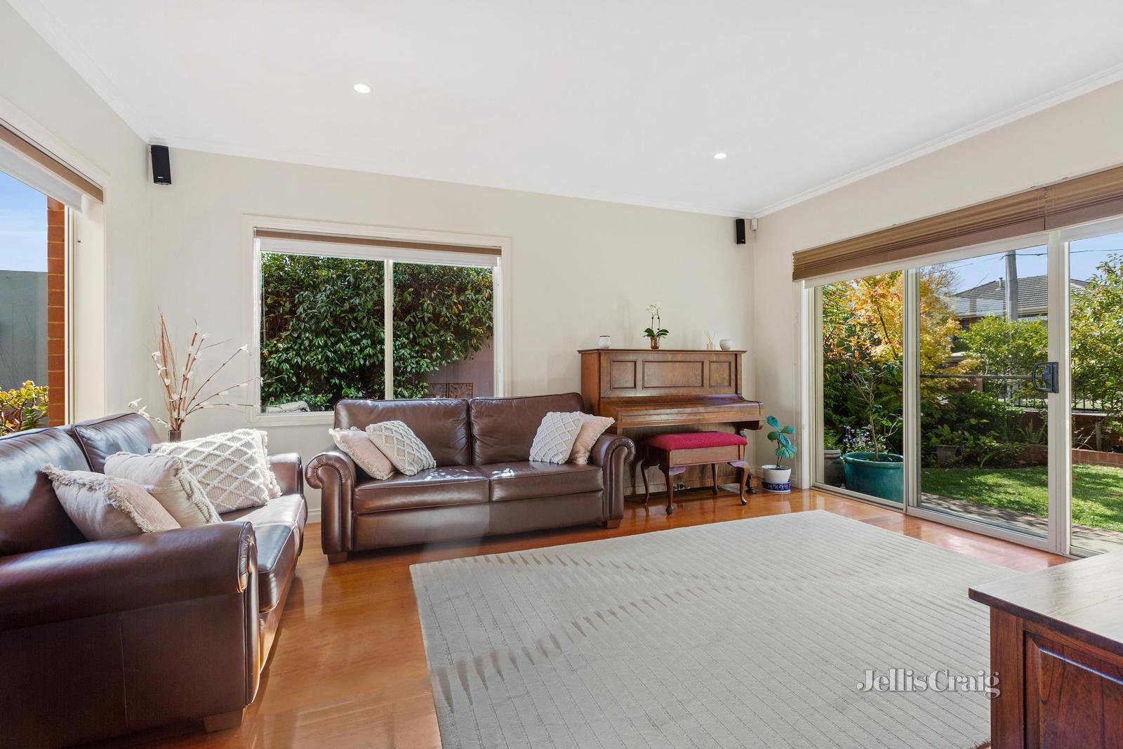 1/5 Belvedere Avenue, Doncaster East image 3