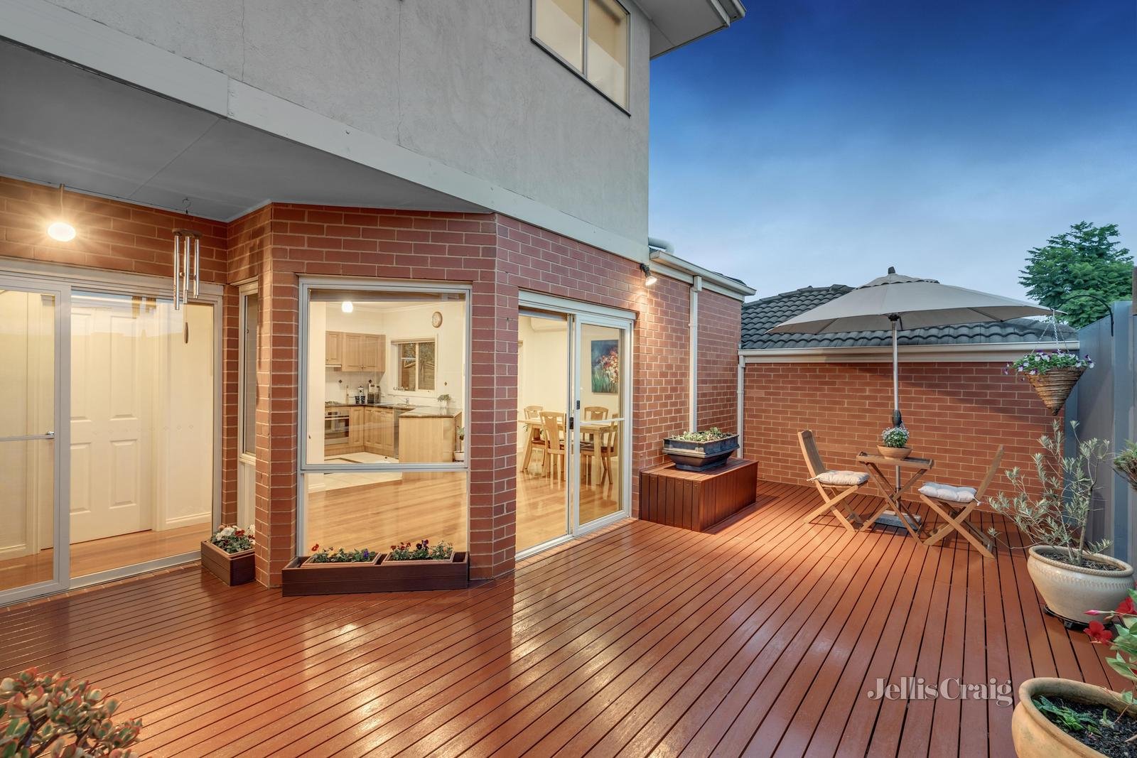 1/5 Belvedere Avenue, Doncaster East image 12