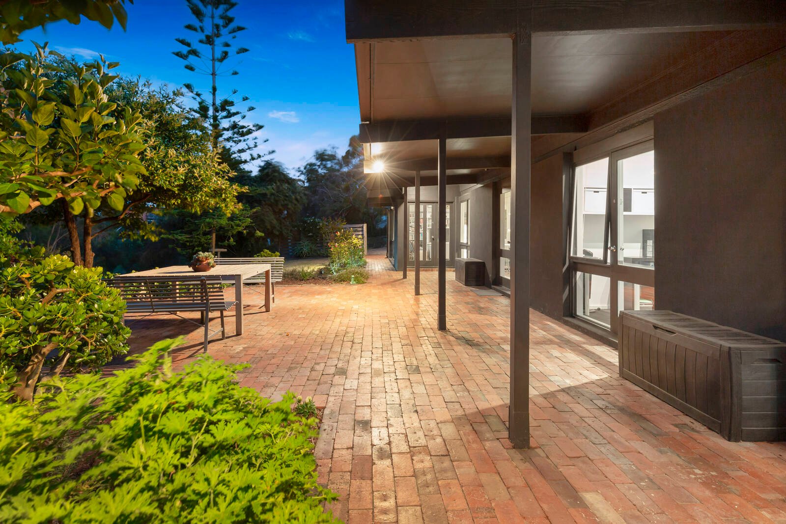 Property Gallery Thumbnail 12