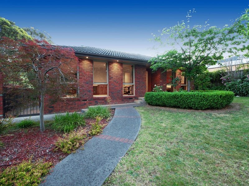 15 Birchwood Drive, Mooroolbark image 2