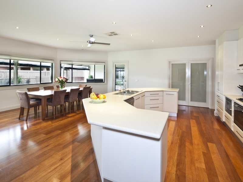 15 Birchwood Drive, St Albans Park image 3