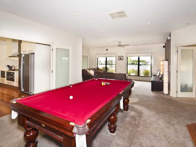 15 Birchwood Drive, St Albans Park image 9