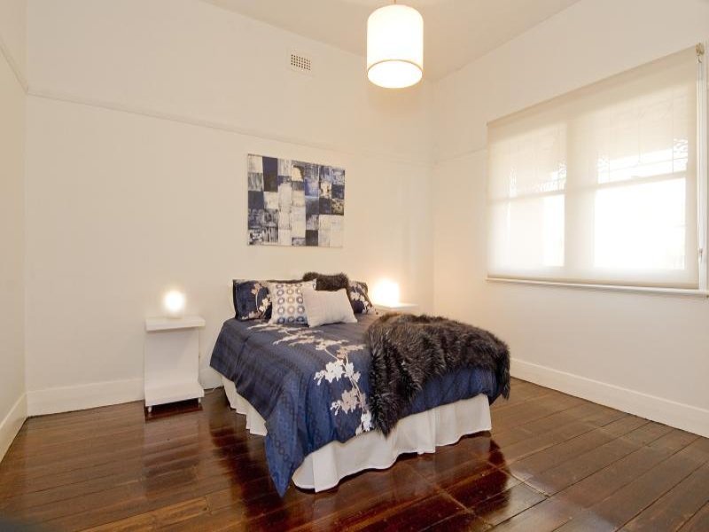 15 Blessington Street, Newtown image 6