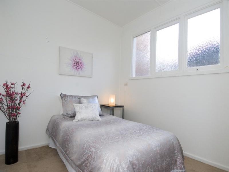 15 Blessington Street, Newtown image 8