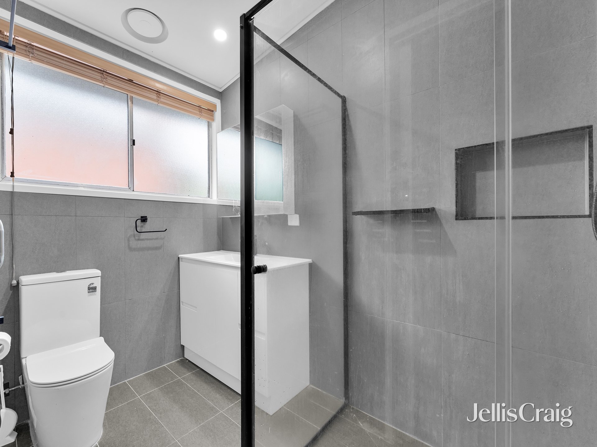 15 Bona Vista Road, Bayswater image 5