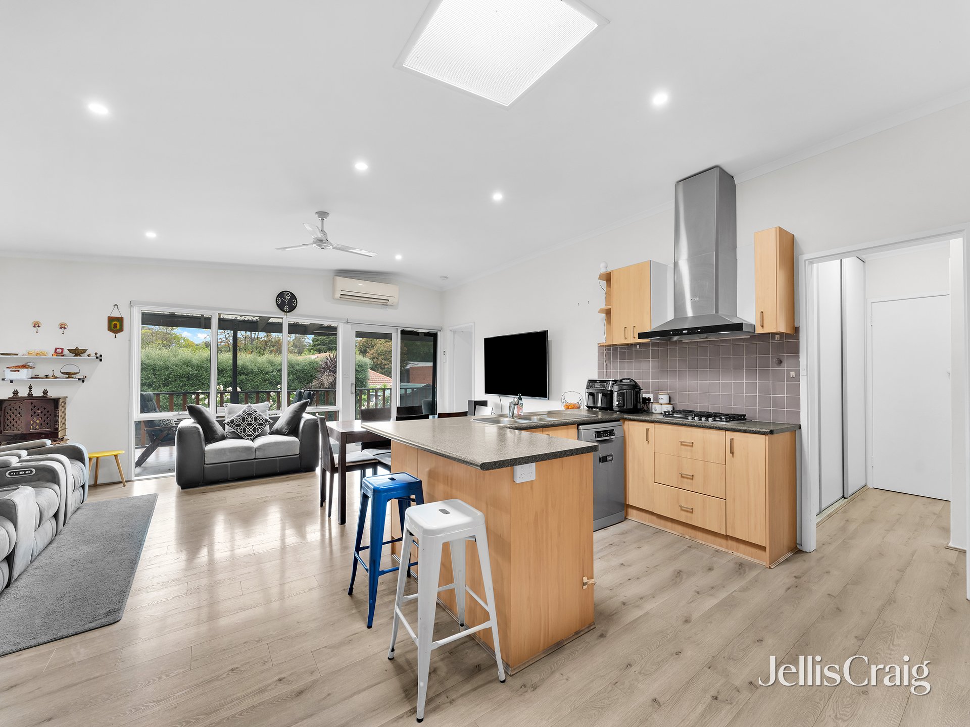 15 Bona Vista Road, Bayswater image 3