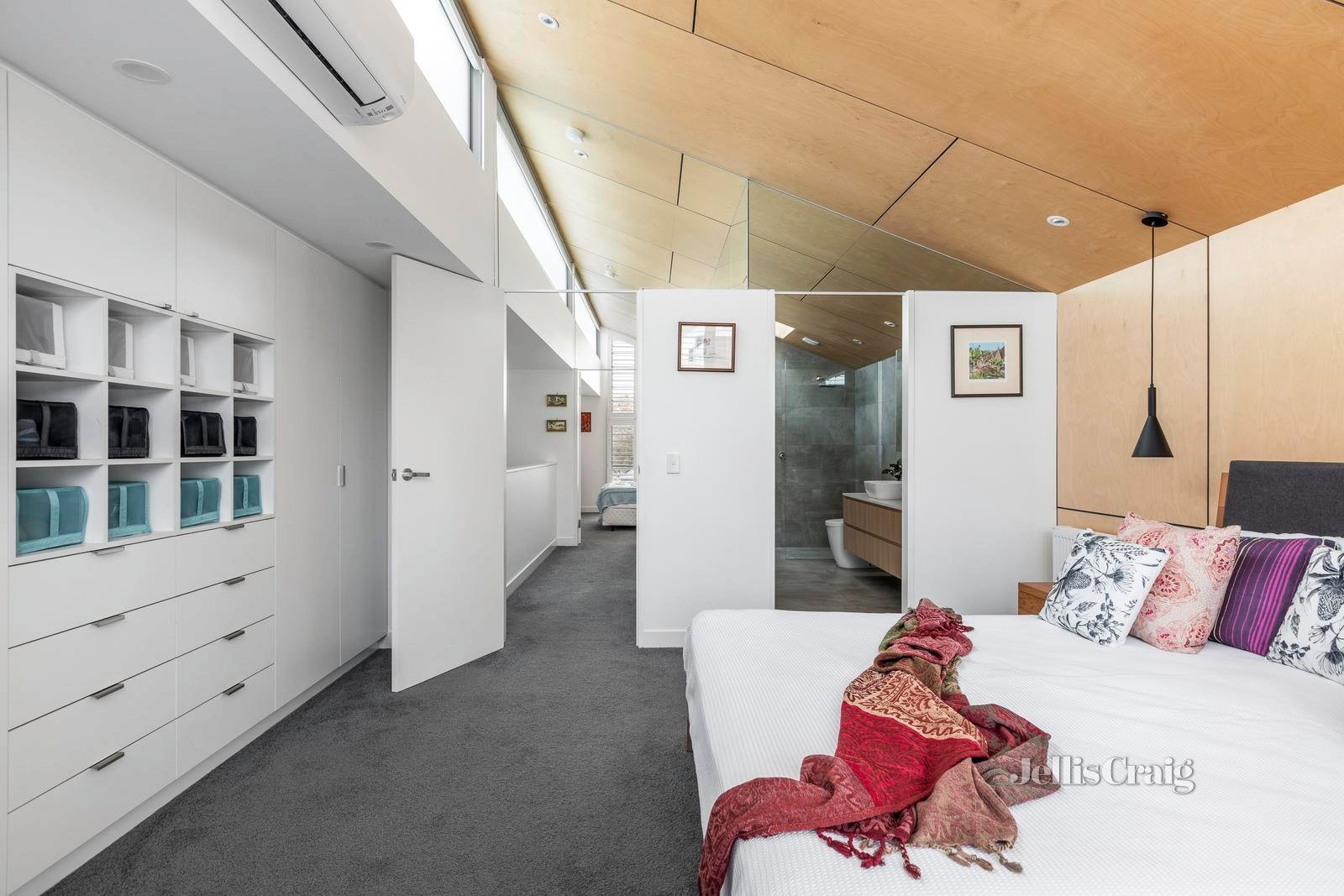 15 Bowen Street, Richmond image 10