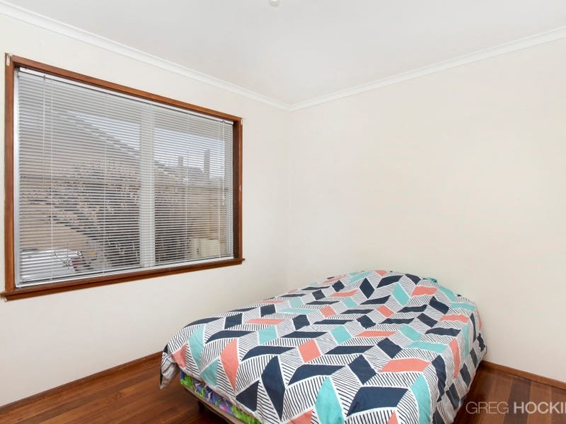 1/5 Bradley Street, Newport image 6