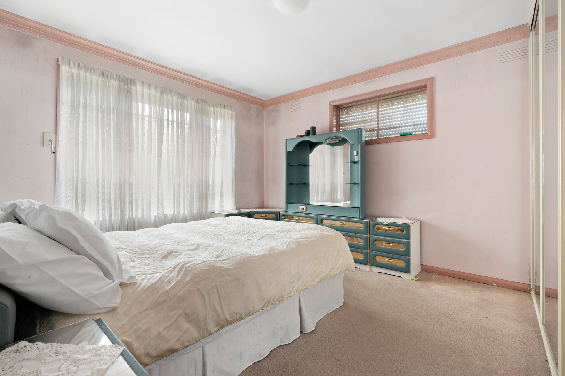 Property Gallery Thumbnail 6