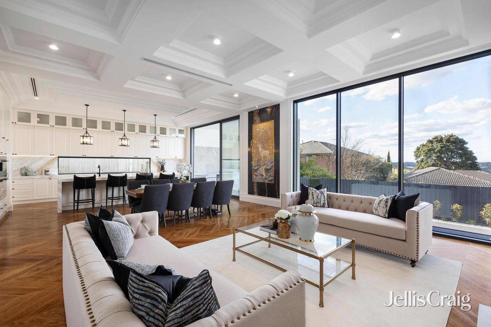 15 Brazilia Drive, Glen Waverley image 2