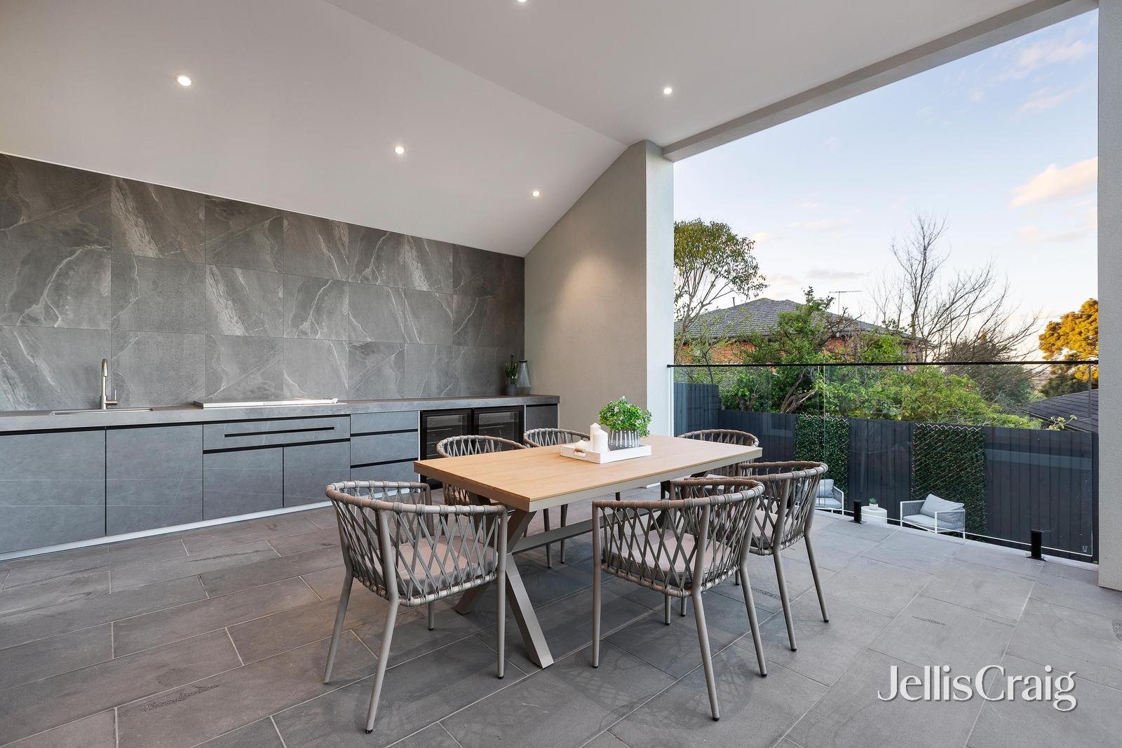 15 Brazilia Drive, Glen Waverley image 18