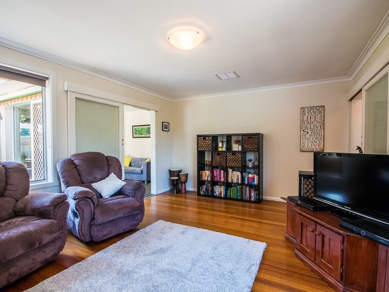 15 Bristol Court, Kilsyth image 2