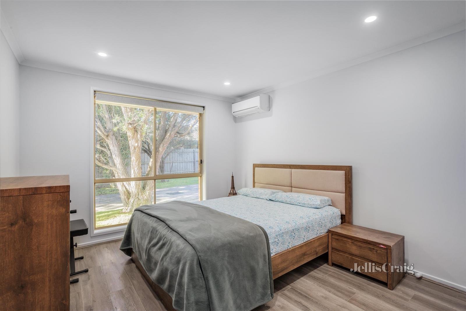 1/5 Bungalook Road East, Bayswater North image 5