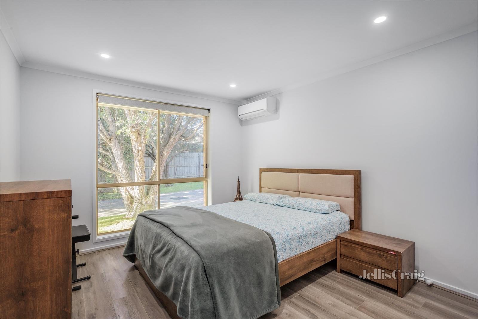 1/5 Bungalook Road East, Bayswater North image 6