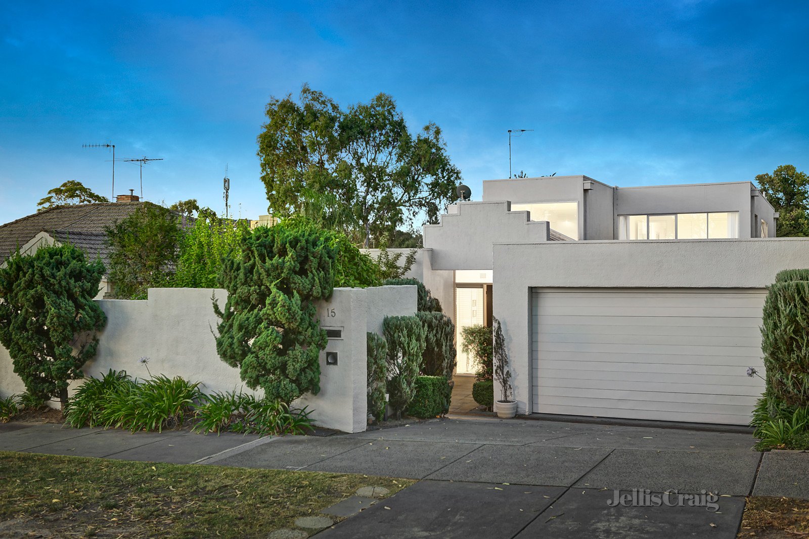 15 Burgess Street, Hawthorn East image 1