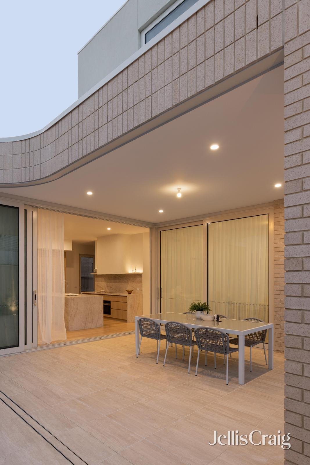 15 Butler Street, Essendon image 21