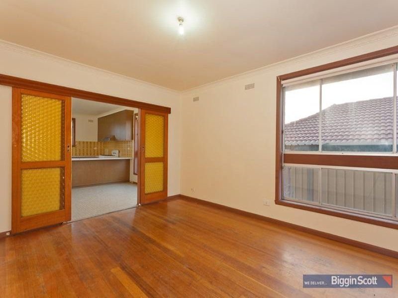 15 Cameron Avenue, Altona Meadows image 2