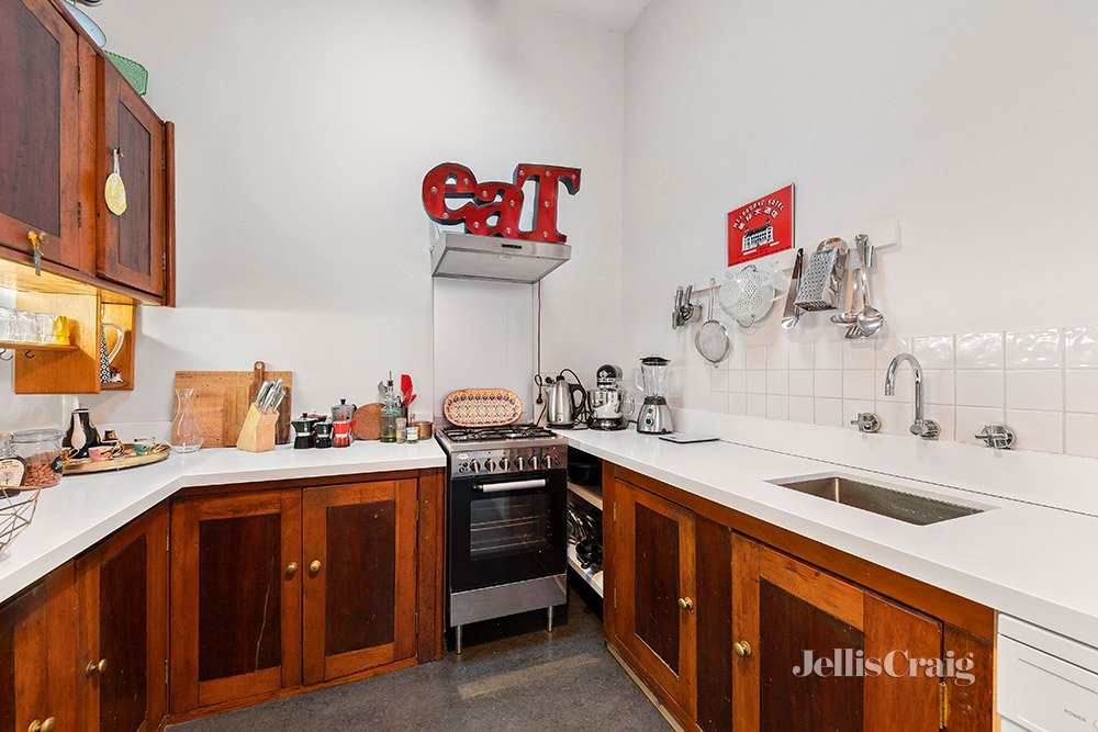 15 Campbell Grove, Northcote image 4