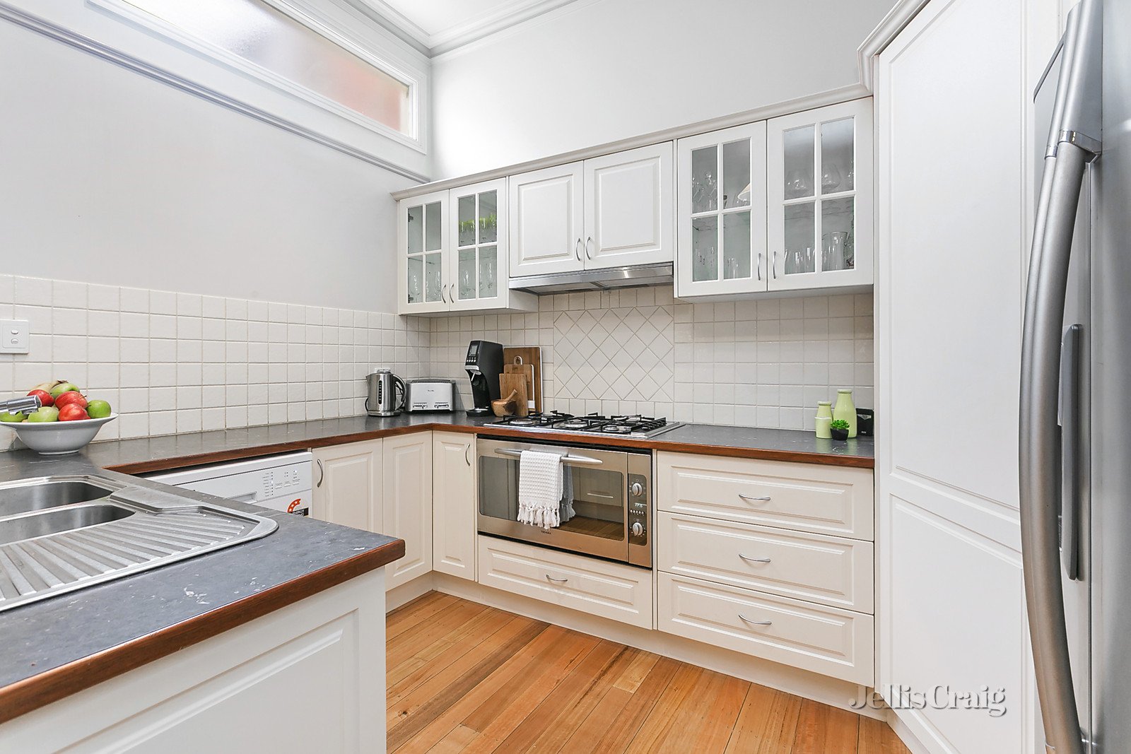 15 Campbell Street, Castlemaine image 4