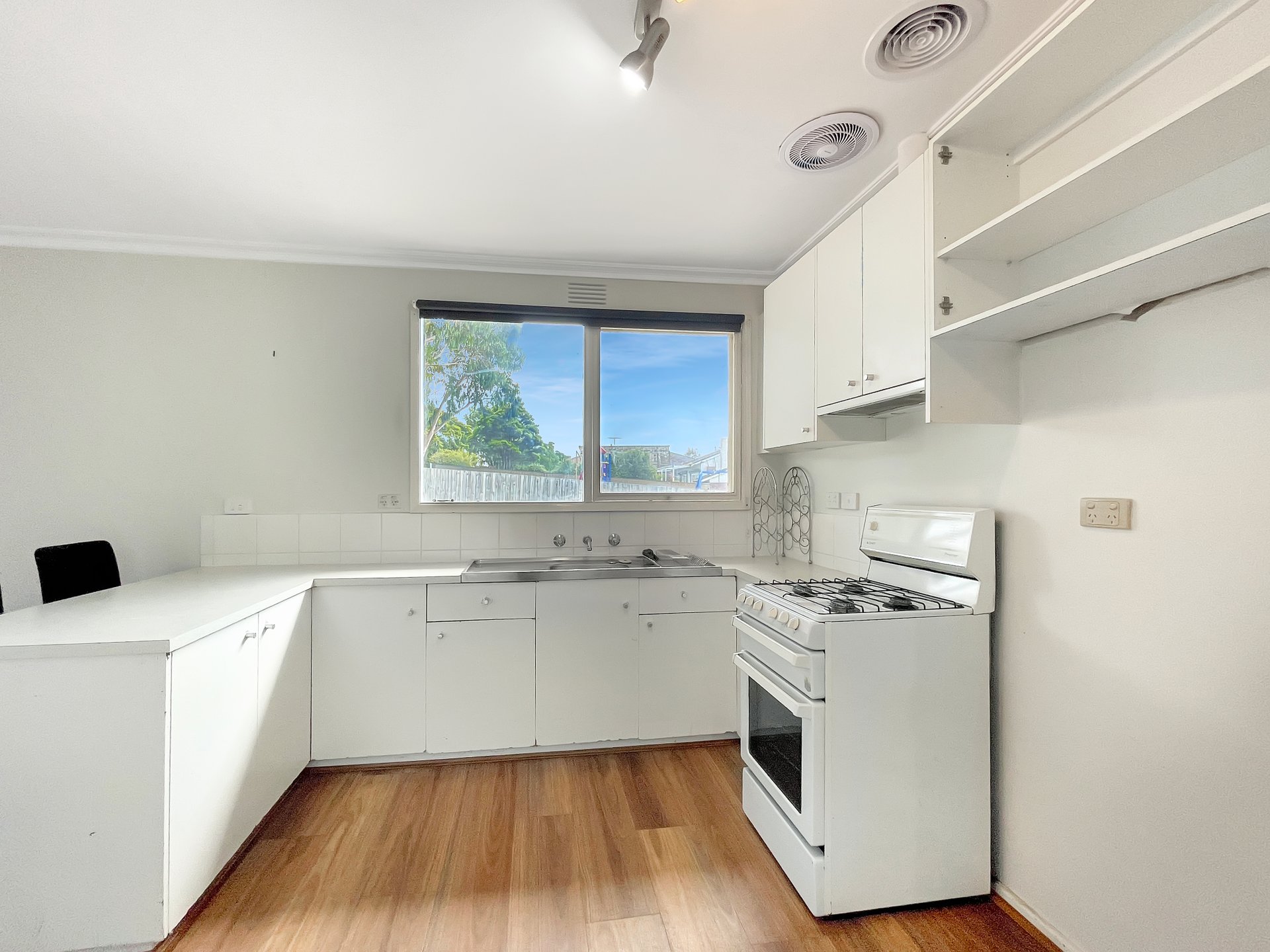 1/5 Cara Road, Highton image 3