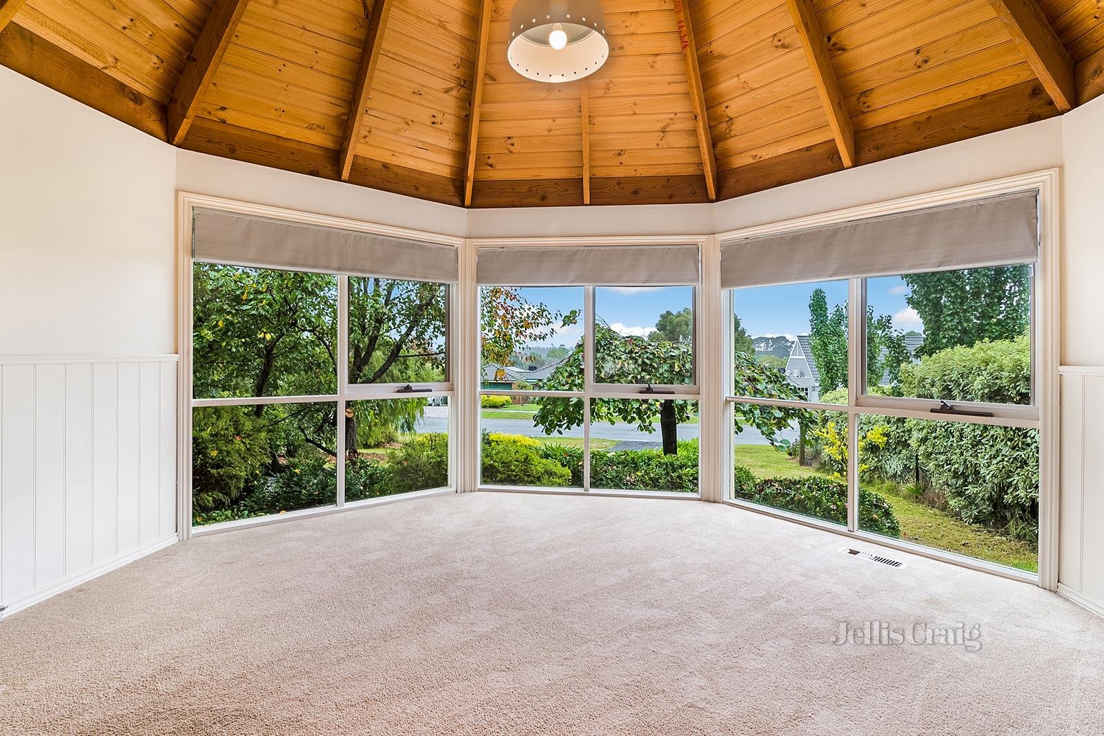 15 Carinya Drive, Gisborne image 4