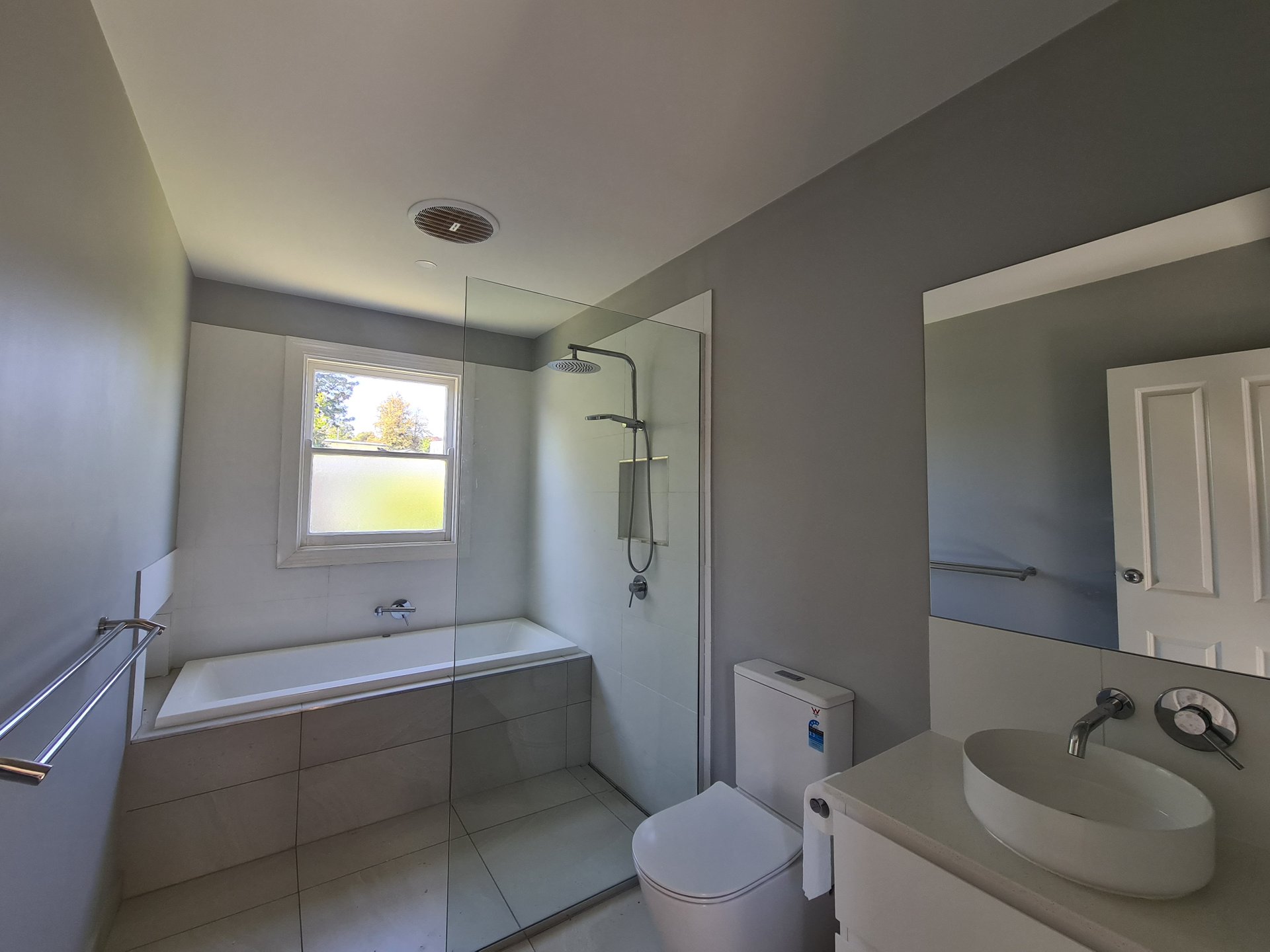 15 Carolin Street, Flora Hill image 7