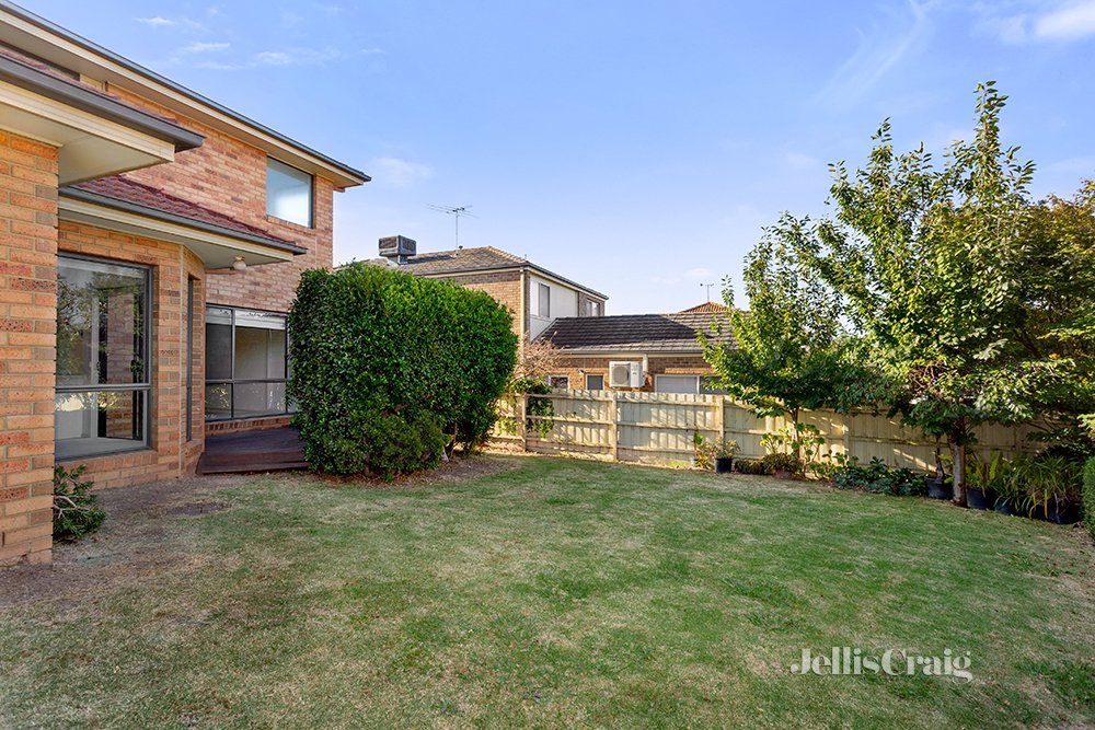 15 Casey Crescent, Viewbank image 12