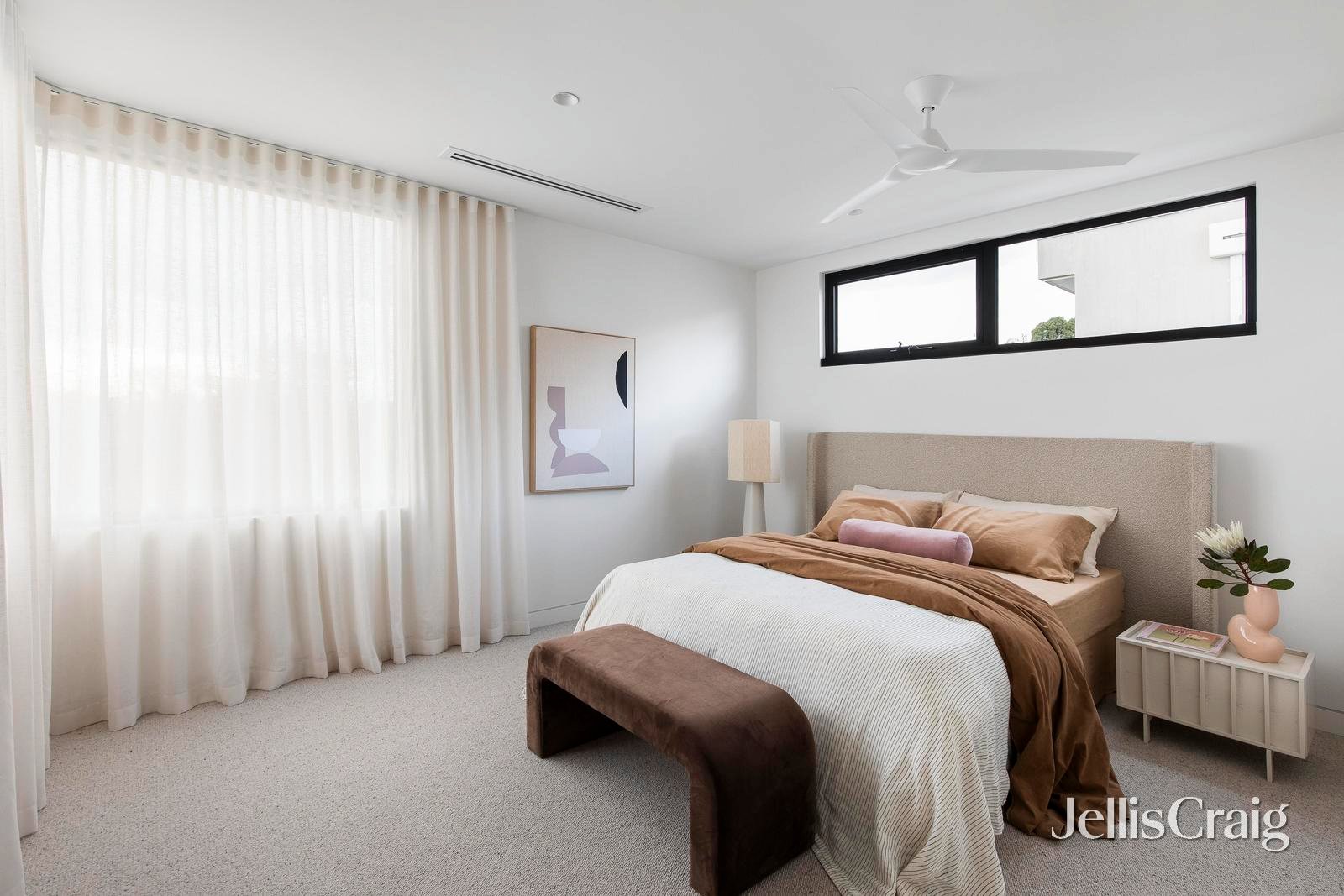15 Castella Street, Ivanhoe East image 17