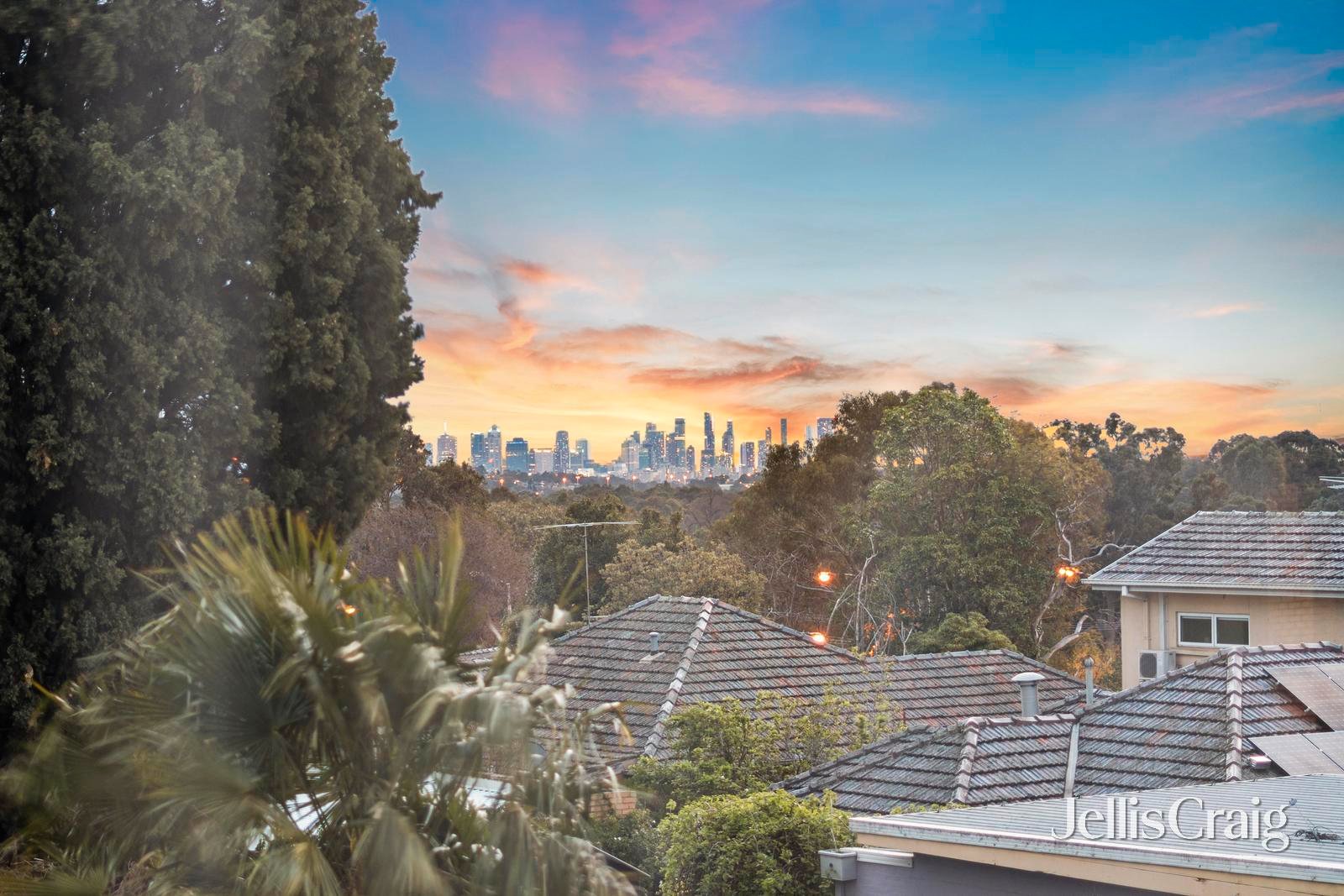 15 Castella Street, Ivanhoe East image 18