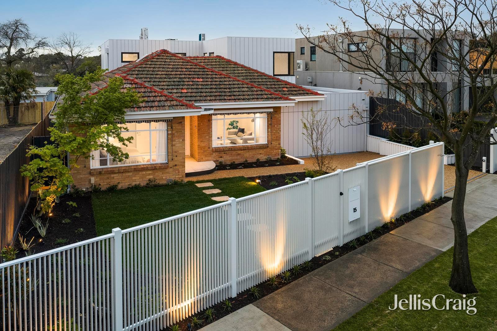 15 Castella Street, Ivanhoe East image 32