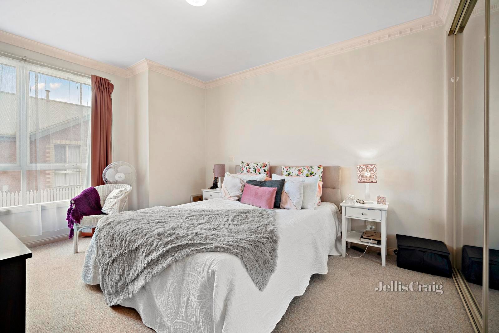 1/5 Castle Court, Ballarat East image 6