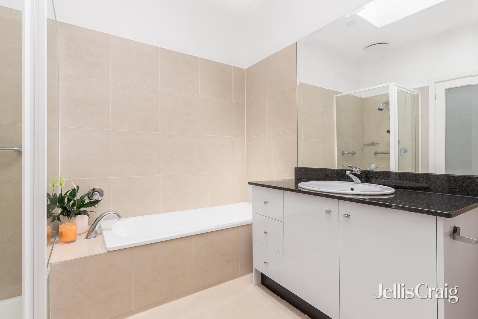 15 Cavendish Place, Brighton image 5