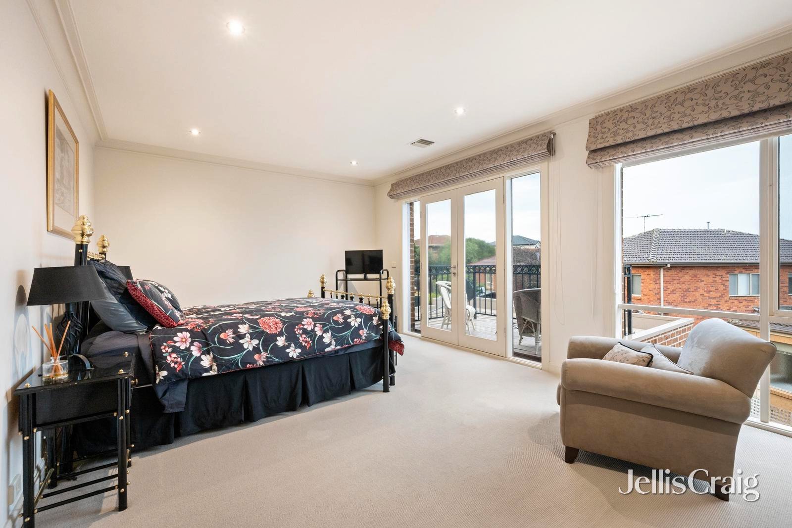 15 Chateau Rise, Bulleen image 5