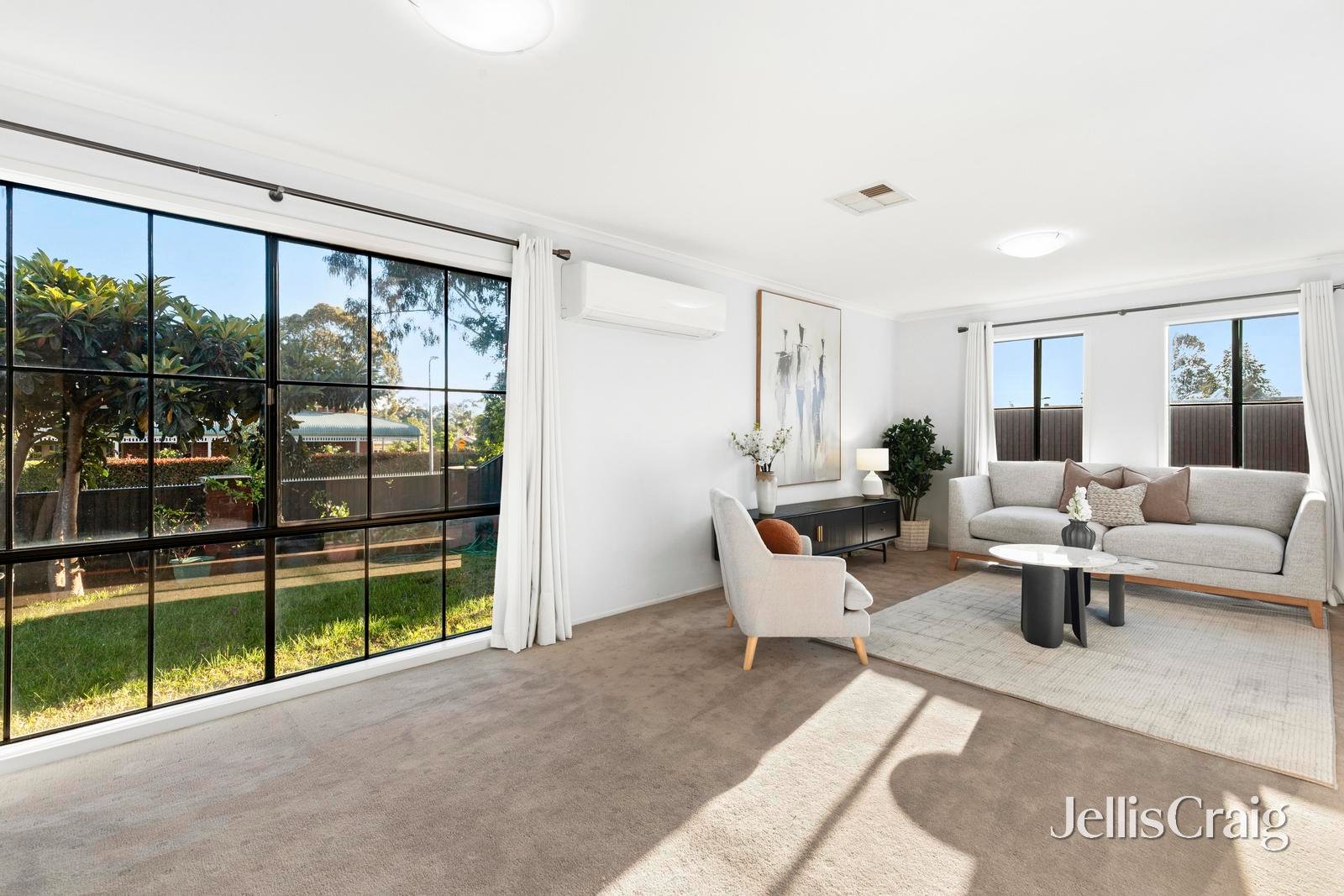 15 Clauscen Drive, Rowville image 6