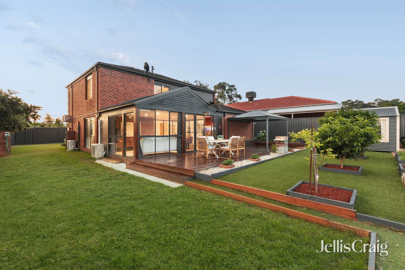 15 Clauscen Drive, Rowville image 14