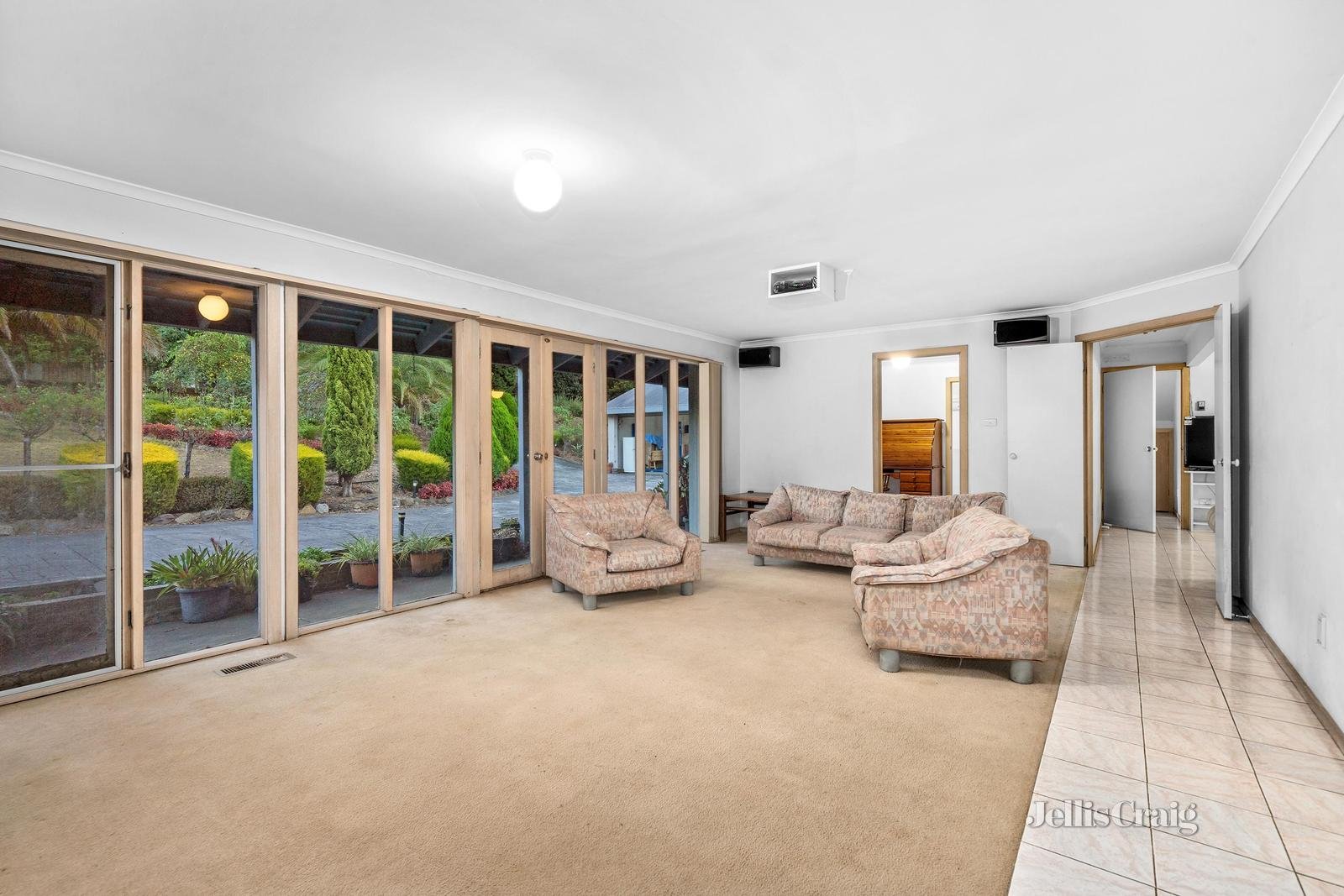 15 Cliveden Court, Templestowe image 3