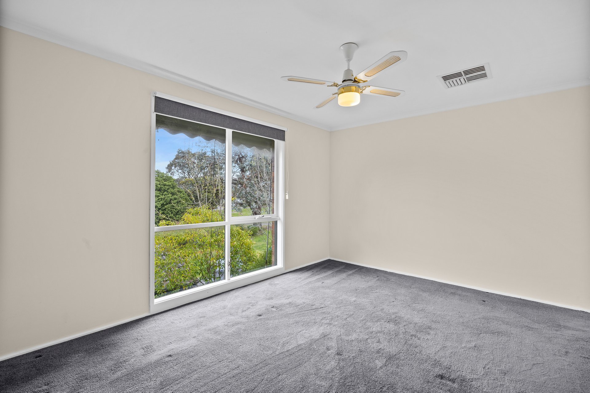 15 Coachman Square, Wantirna image 5