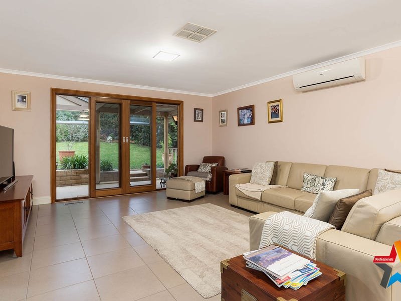 15 Coolaroo Court, Mooroolbark image 7