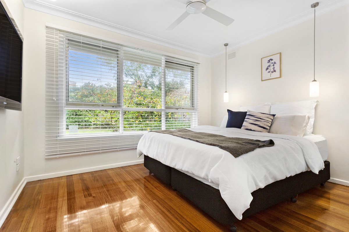 15 Corlett Street, Mont Albert North image 6
