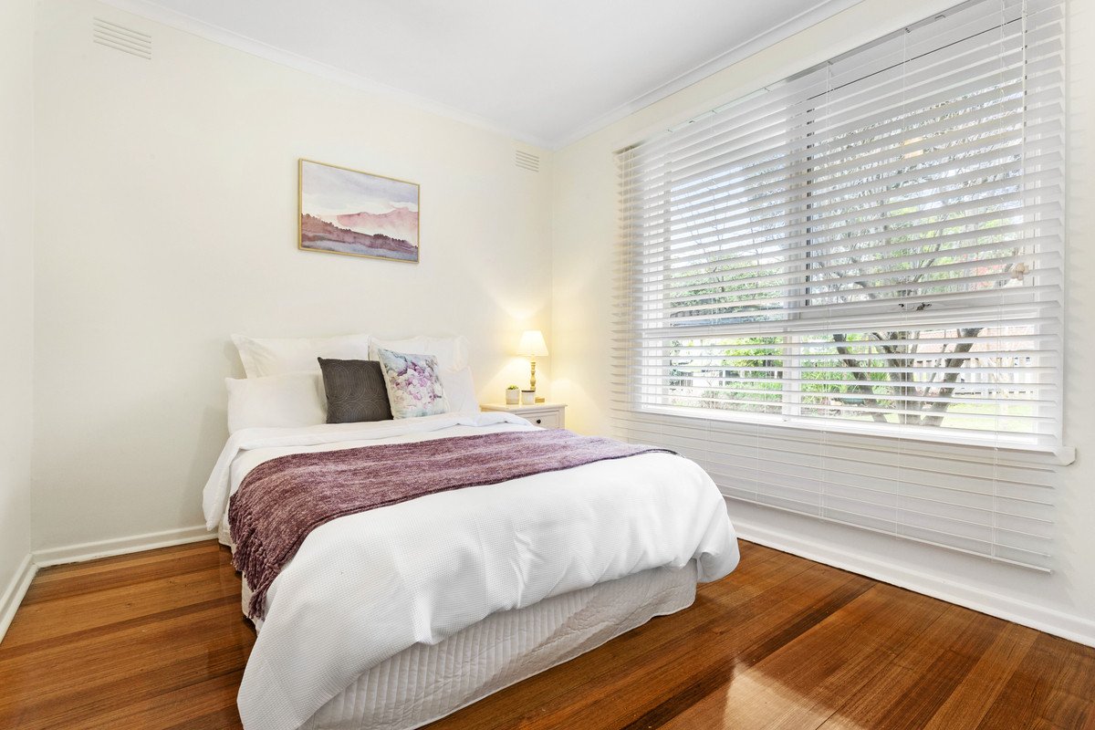 15 Corlett Street, Mont Albert North image 9