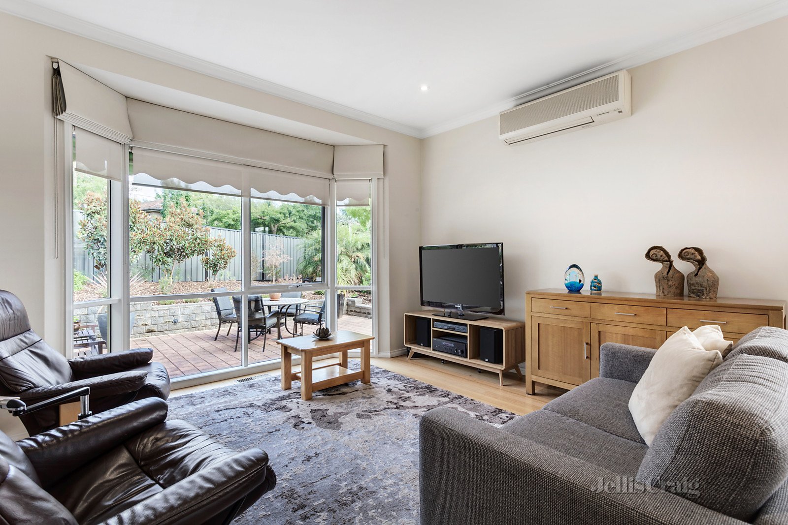 1/5 Creek Road, Mitcham image 2