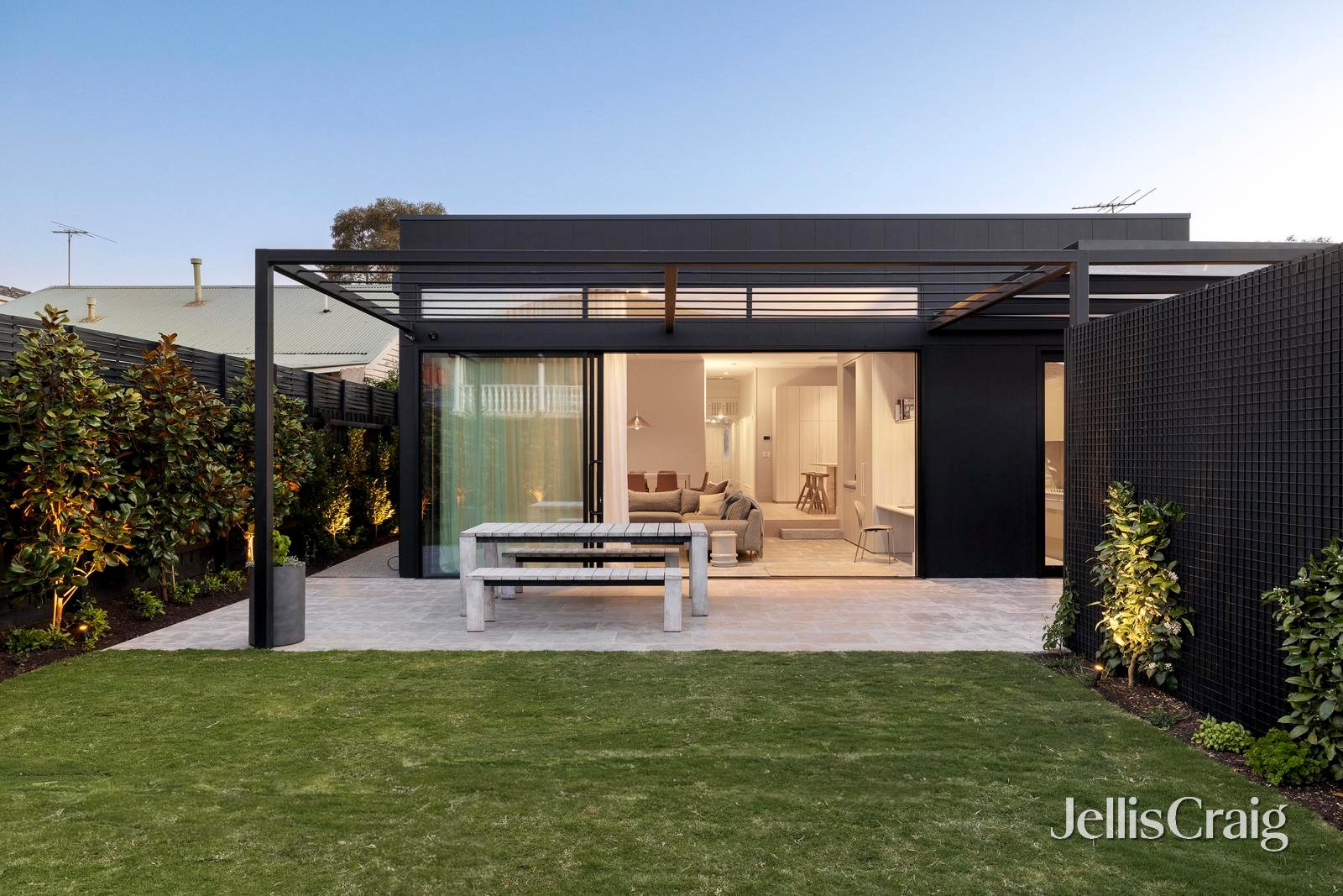 15 Crisp Avenue, Brunswick image 7