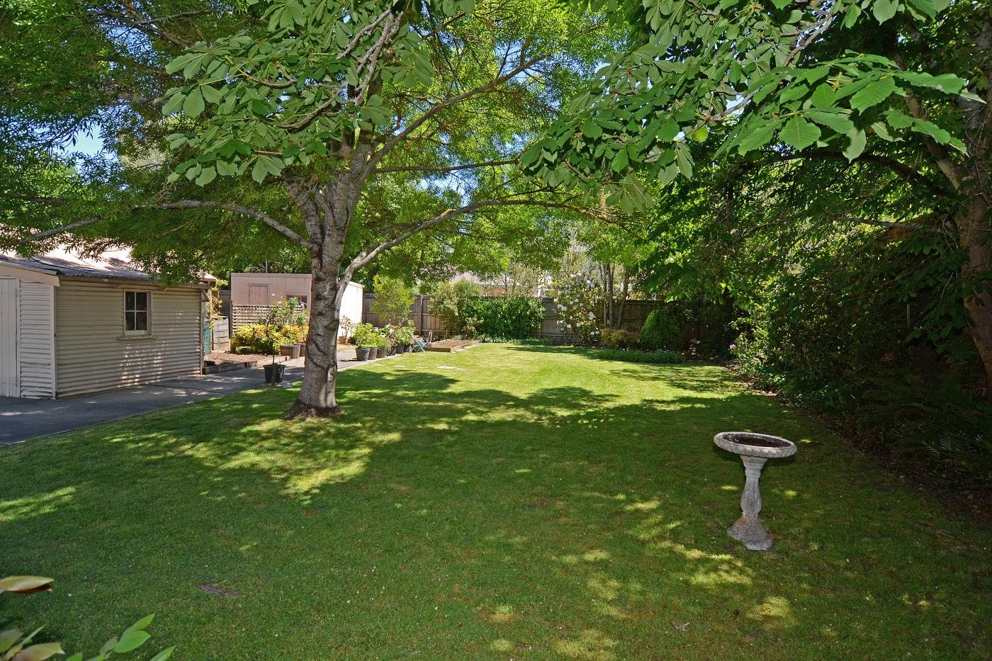 15 Crocker Street, Lake Wendouree image 9