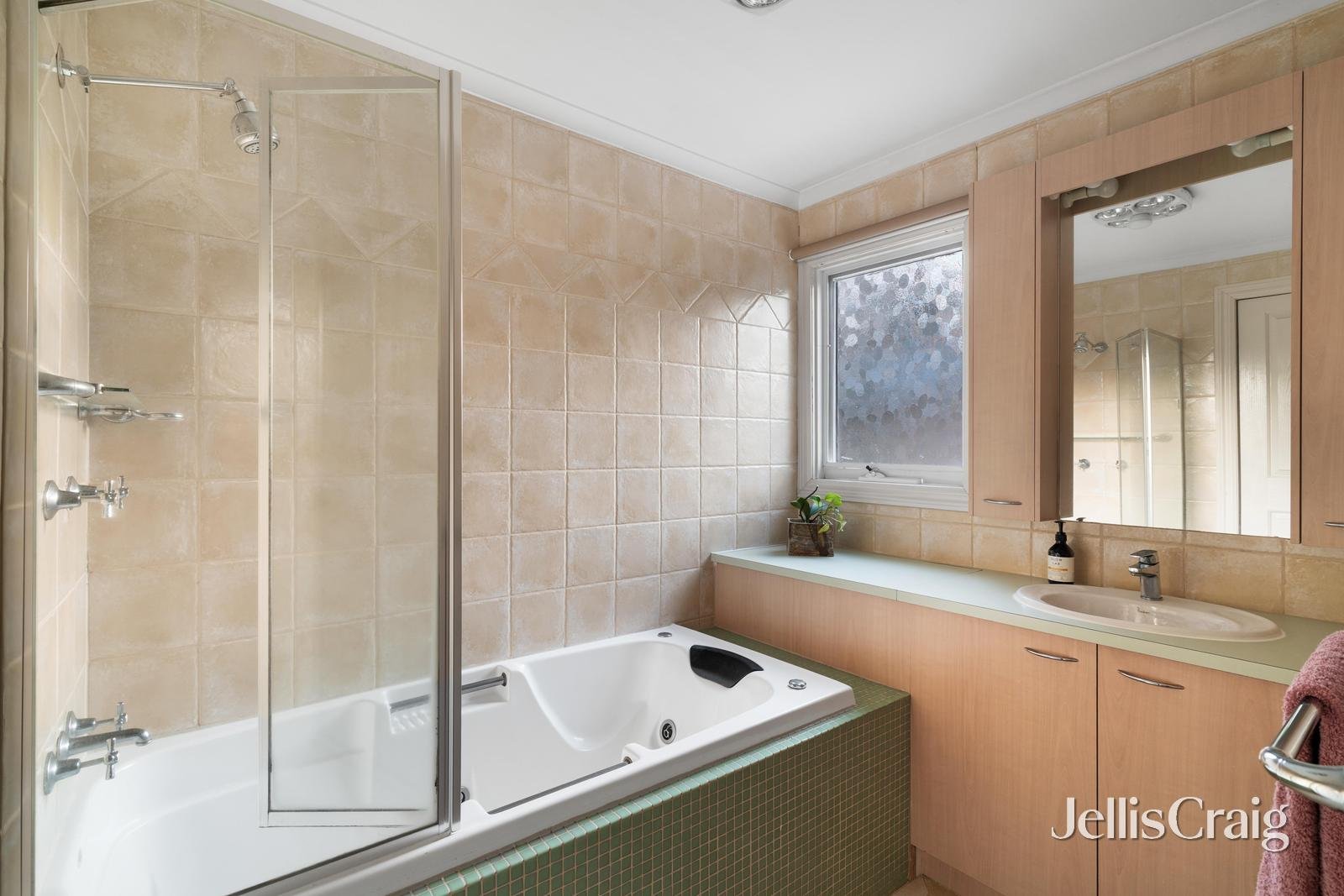 15 Cromwell Street, Eltham image 10